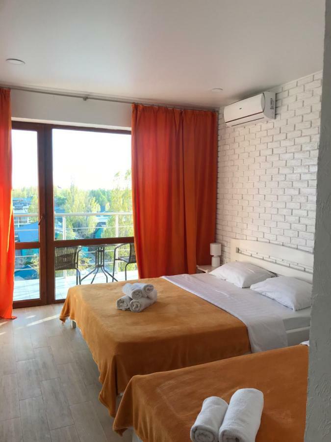 Золотий Лев Hotel Zatoka Exterior photo