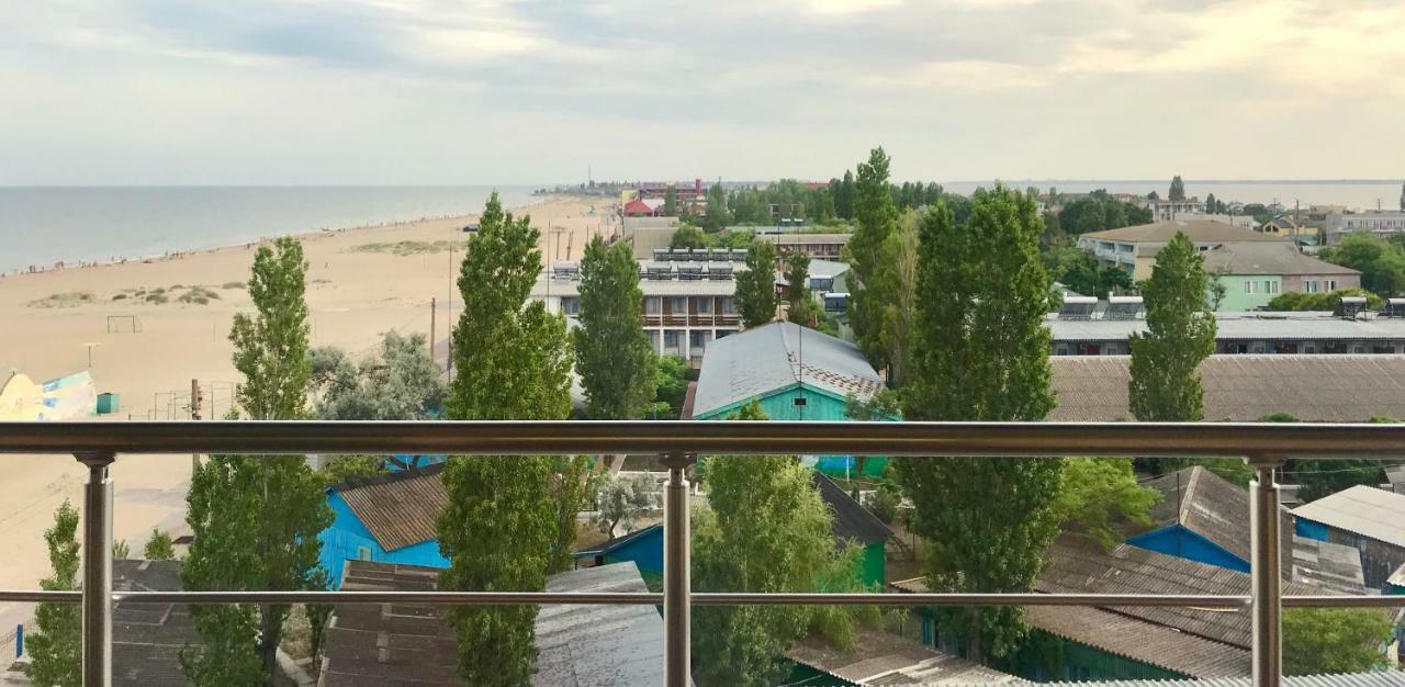 Золотий Лев Hotel Zatoka Exterior photo